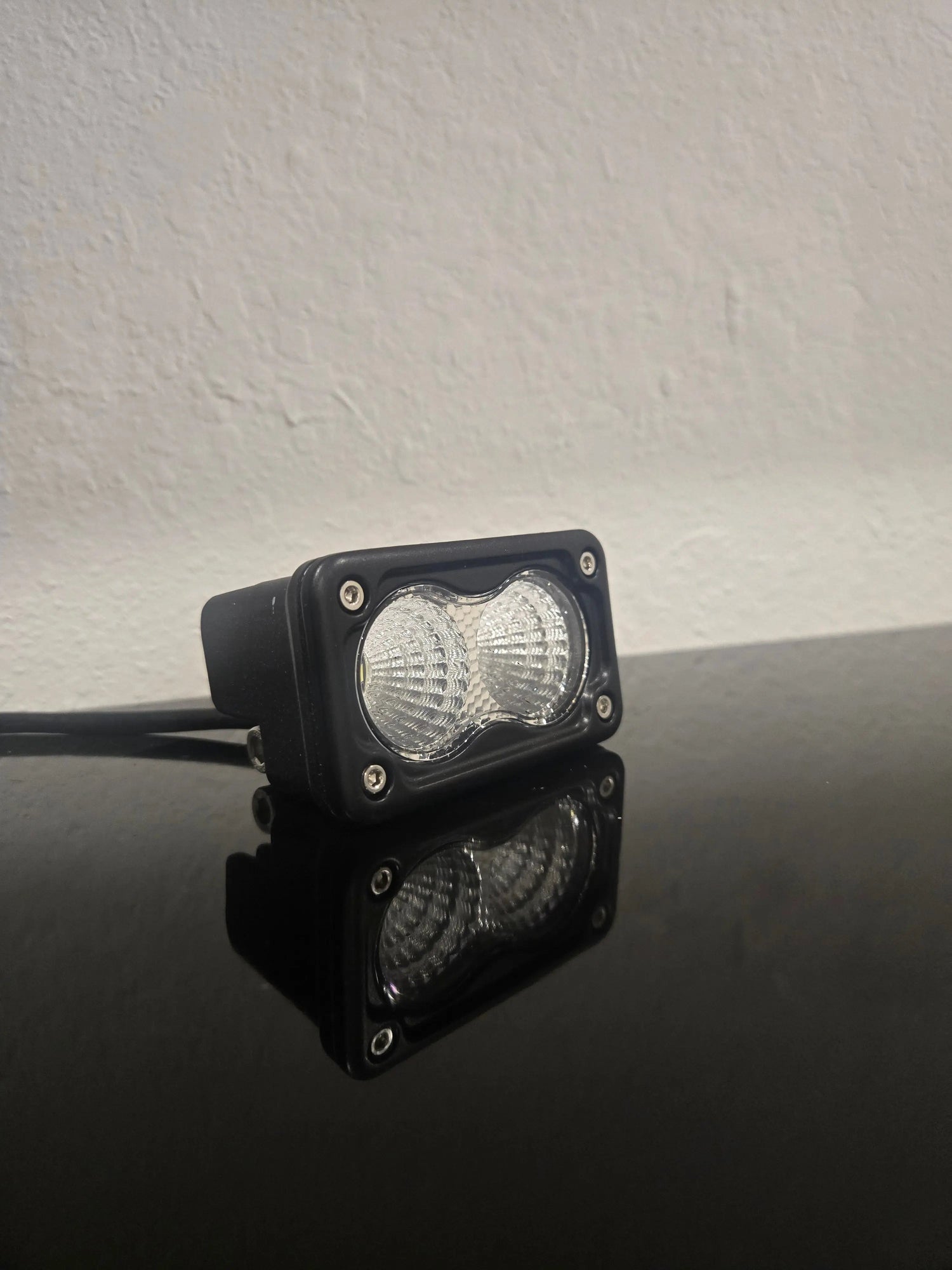 Universal Metal Bajas VxmpSupply